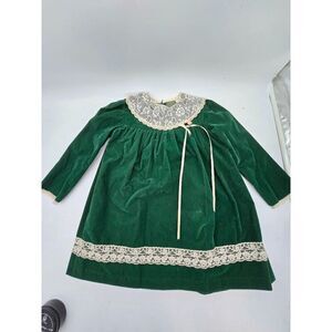 Vintage V.I.G. Girls Green Velvet Dress With Lace Collar & Trim Sz 6
